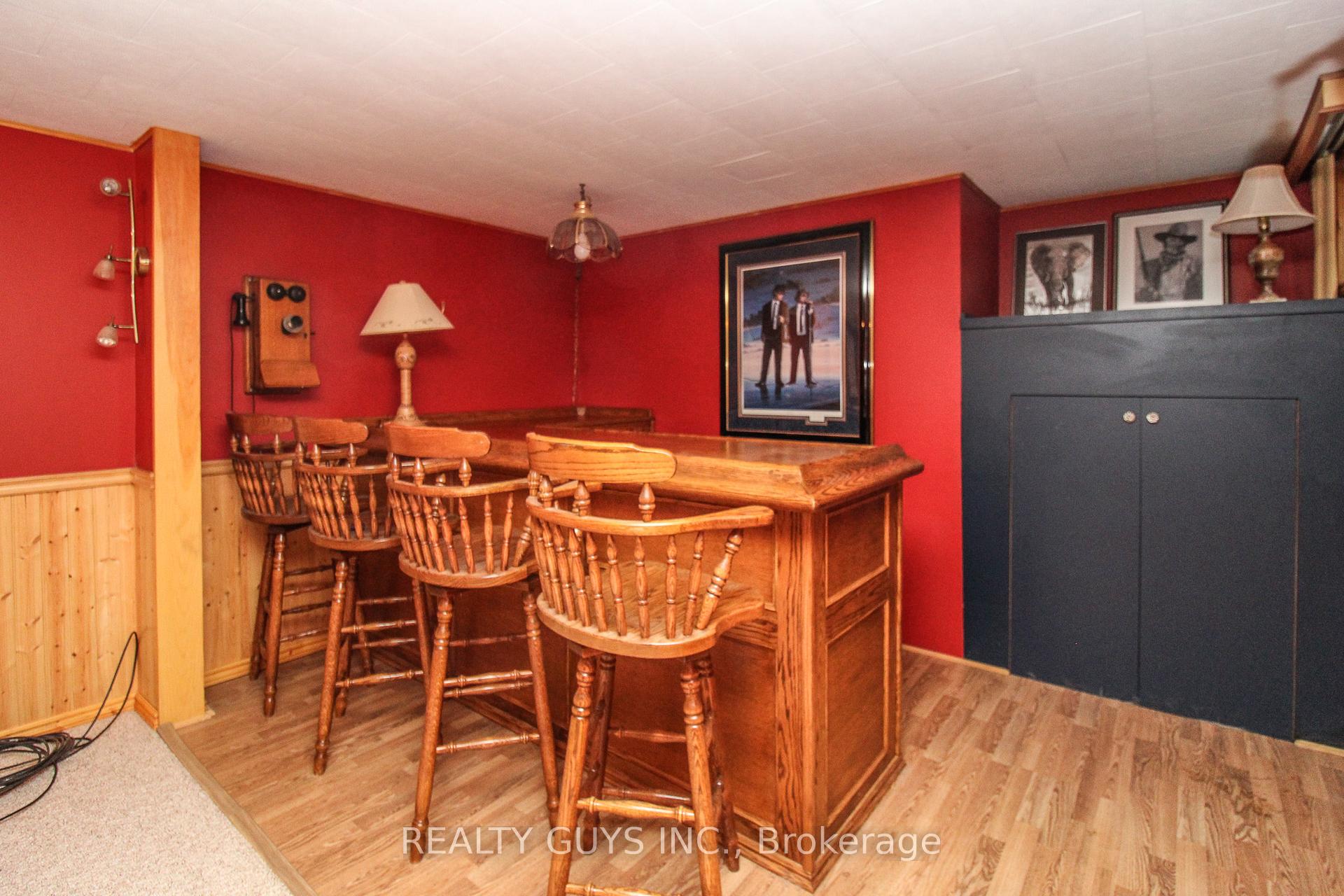Photo 36 of 205 Shelbourne Street, Peterborough, Northcrest Ward 5 — HOMEH