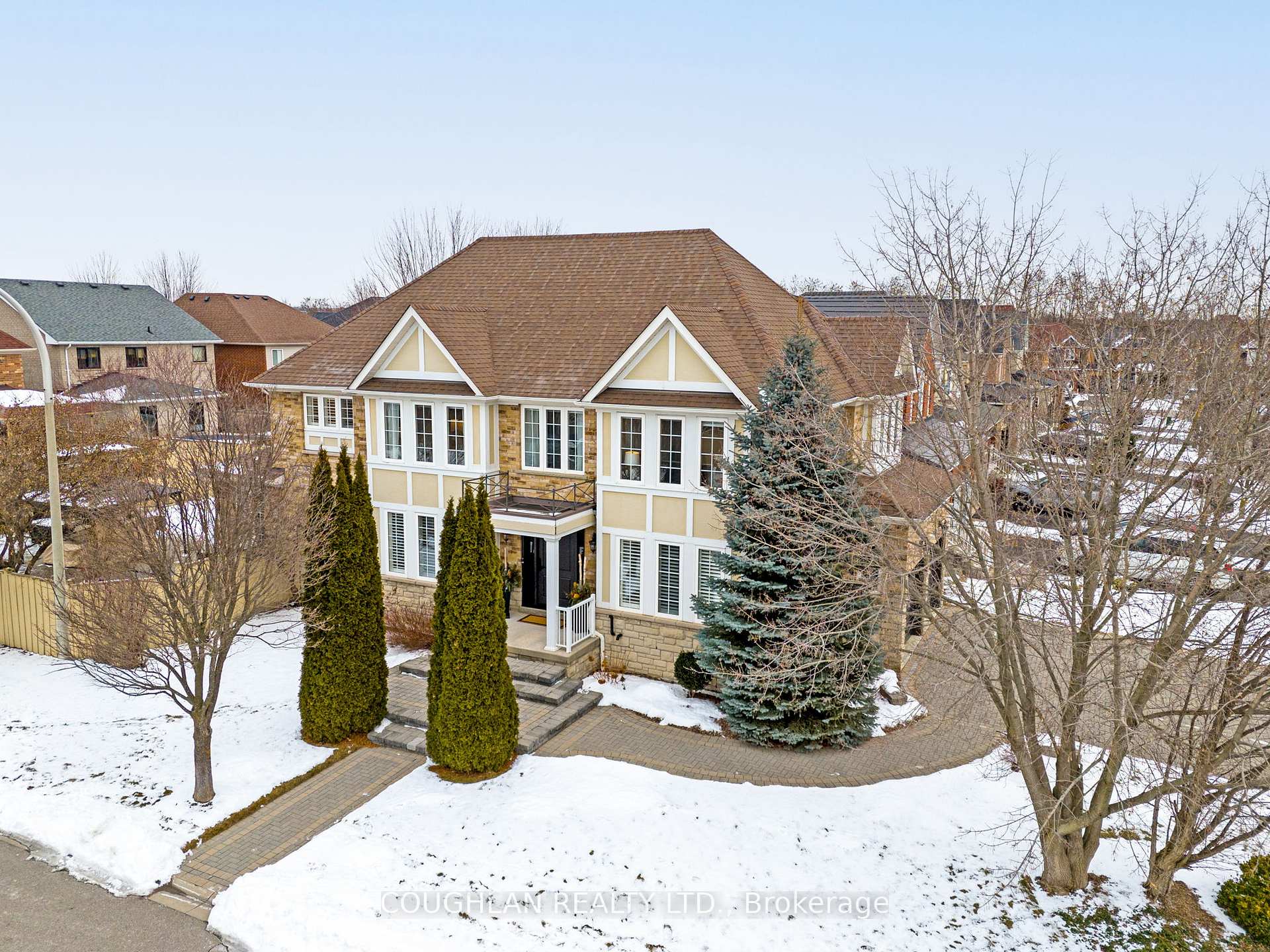 Photo 2 of 14 Gabrielle Crescent, Whitby, Rolling Acres — HOMEH
