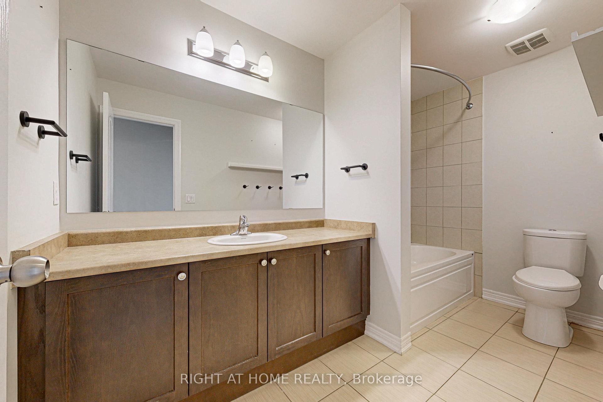 Photo 16 of 2426 Bridle Road, Oshawa, Windfields — HOMEH