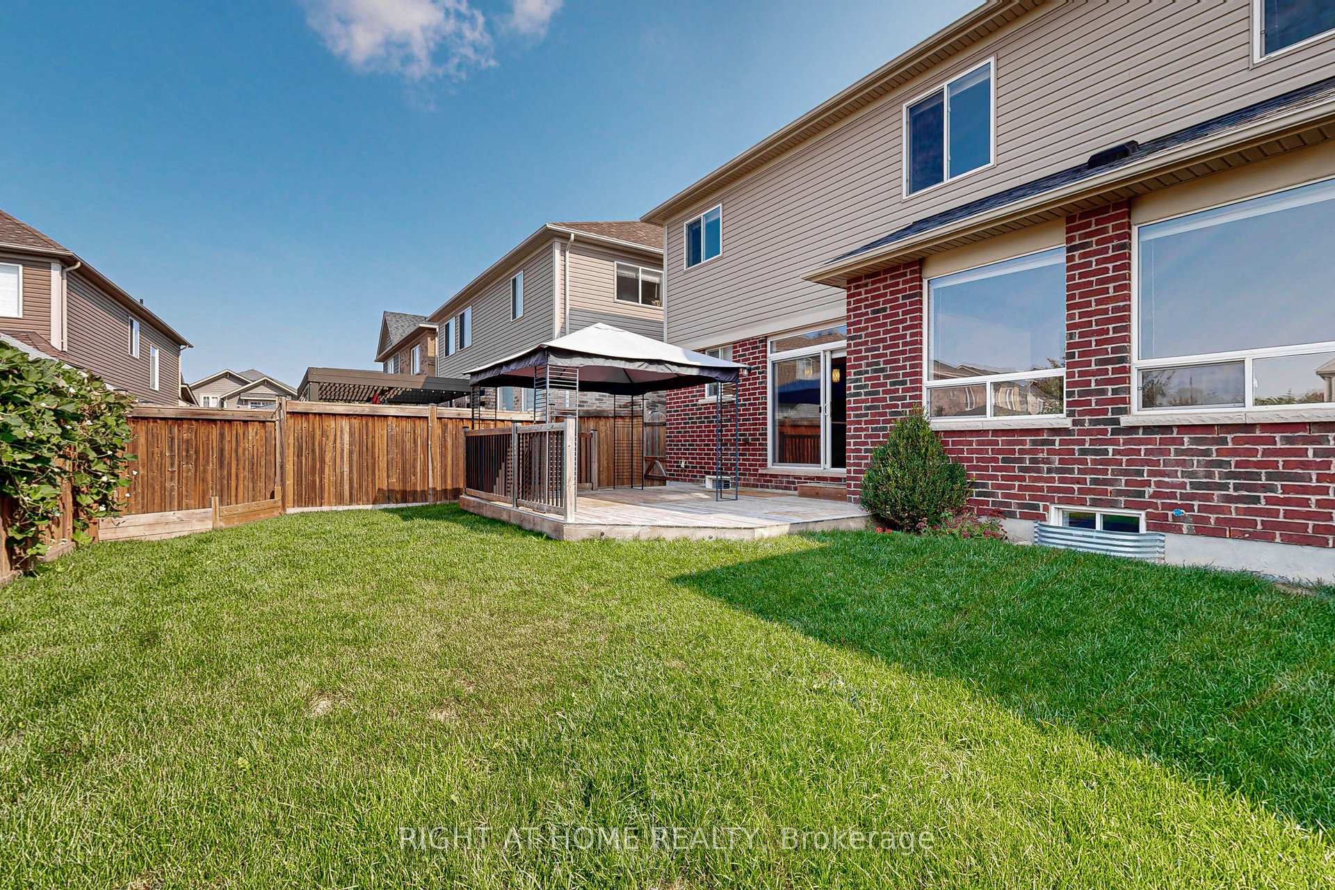 Photo 24 of 2426 Bridle Road, Oshawa, Windfields — HOMEH