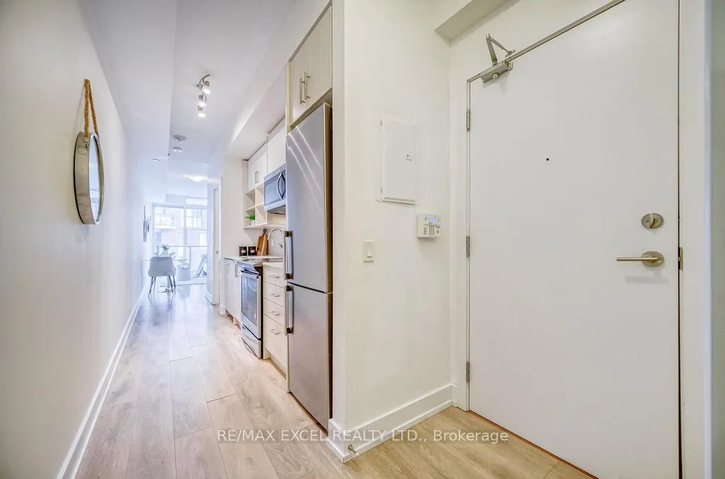 Photo 2 of Unit 318, 128 Fairview Mall Drive, North York, Don Valley Village — HOMEH