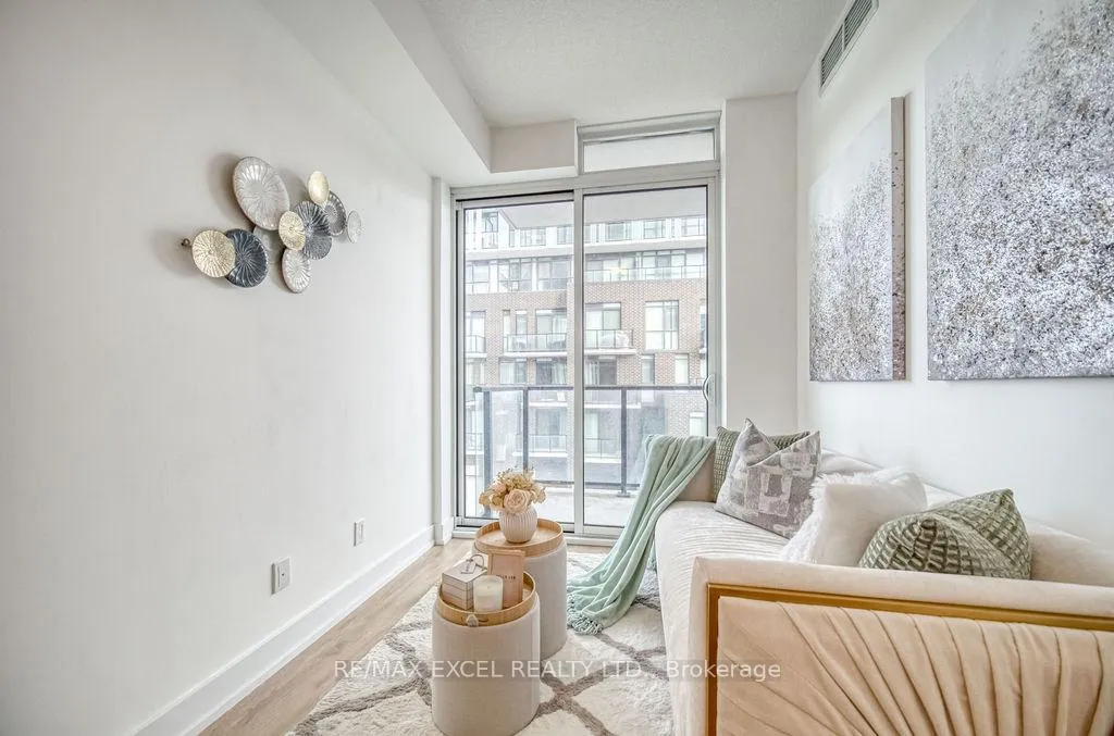 Photo 14 of Unit 318, 128 Fairview Mall Drive, North York, Don Valley Village — HOMEH
