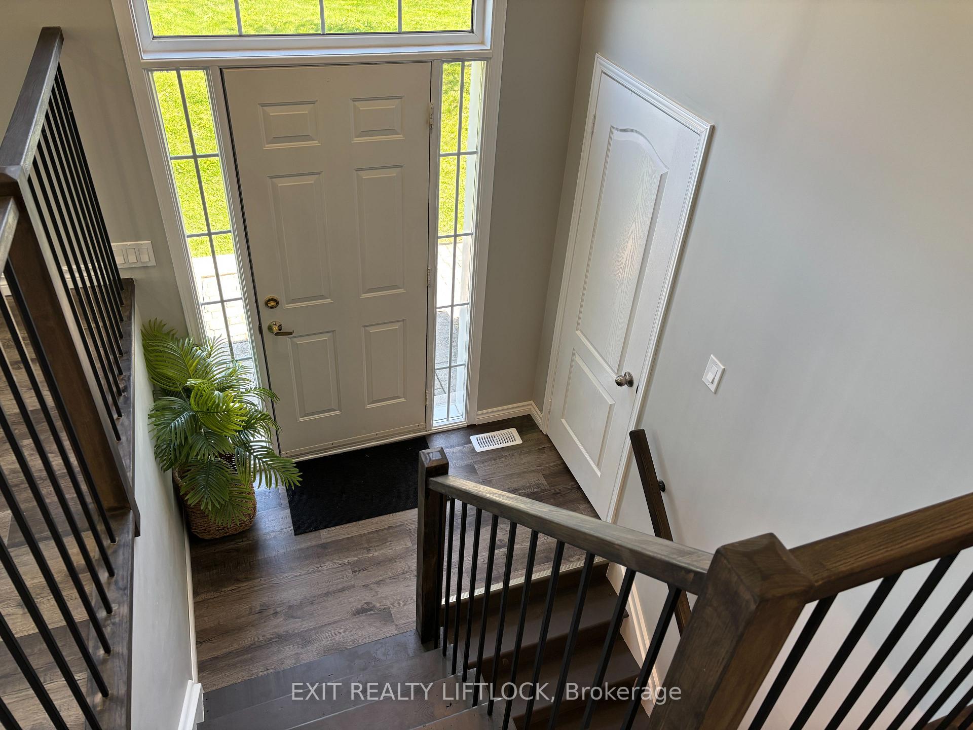 Photo 3 of 1018 Baker Street, Peterborough, Northcrest Ward 5 — HOMEH