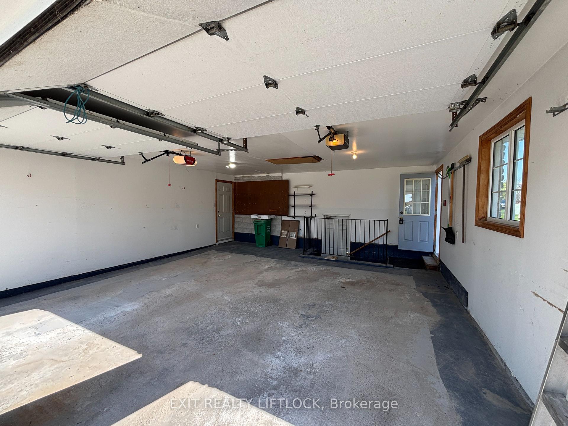 Photo 28 of 1018 Baker Street, Peterborough, Northcrest Ward 5 — HOMEH