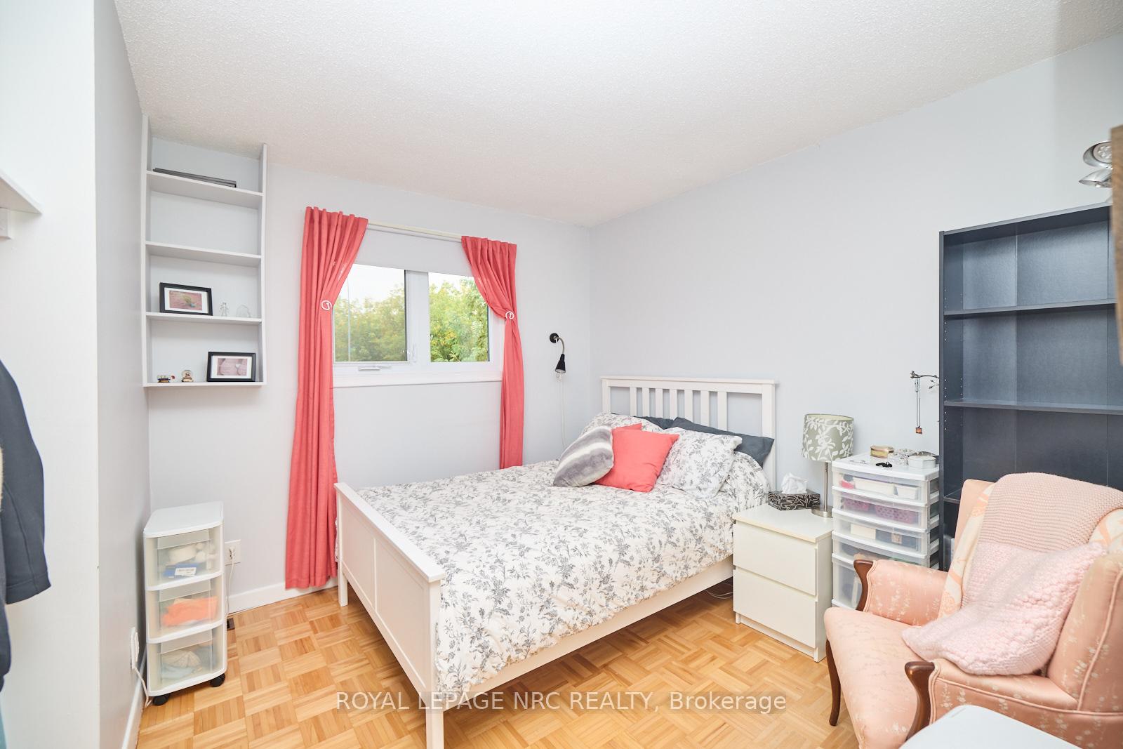 Photo 17 of 27 Meadowvale Place, Welland, N. Welland — HOMEH