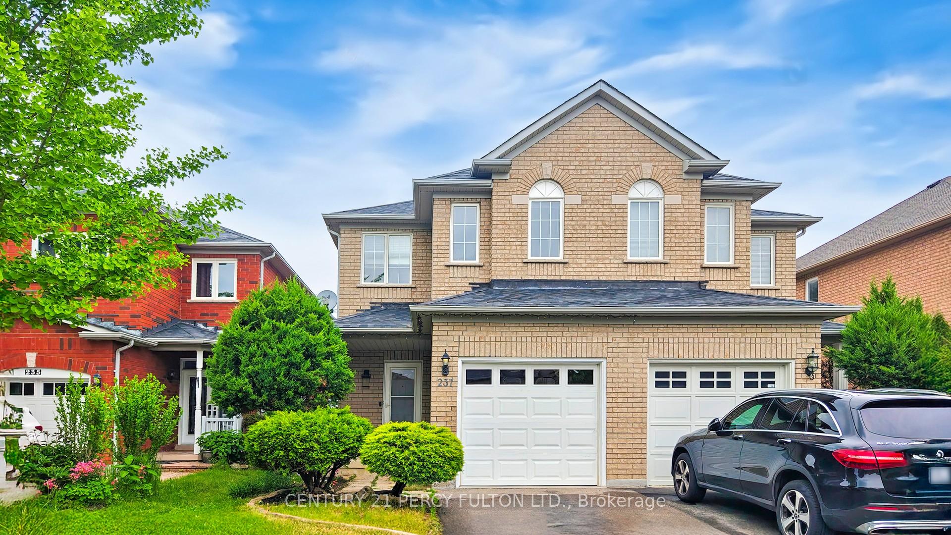 Photo 3 of 237 Royal Appian Crescent, Vaughan, Patterson — HOMEH