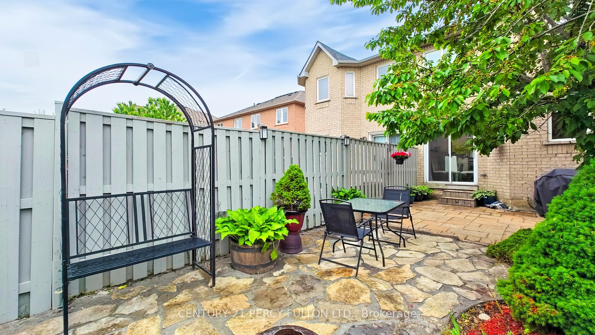 Photo 17 of 237 Royal Appian Crescent, Vaughan, Patterson — HOMEH
