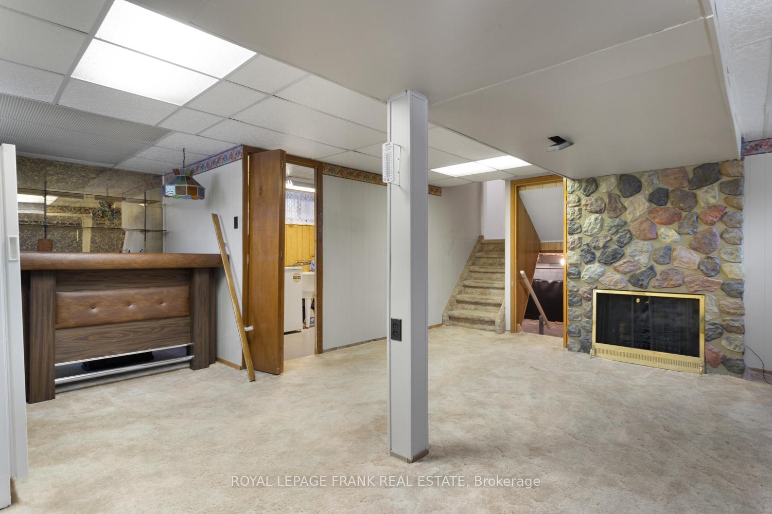 Photo 18 of 64 Seneca Avenue, Oshawa, Samac — HOMEH