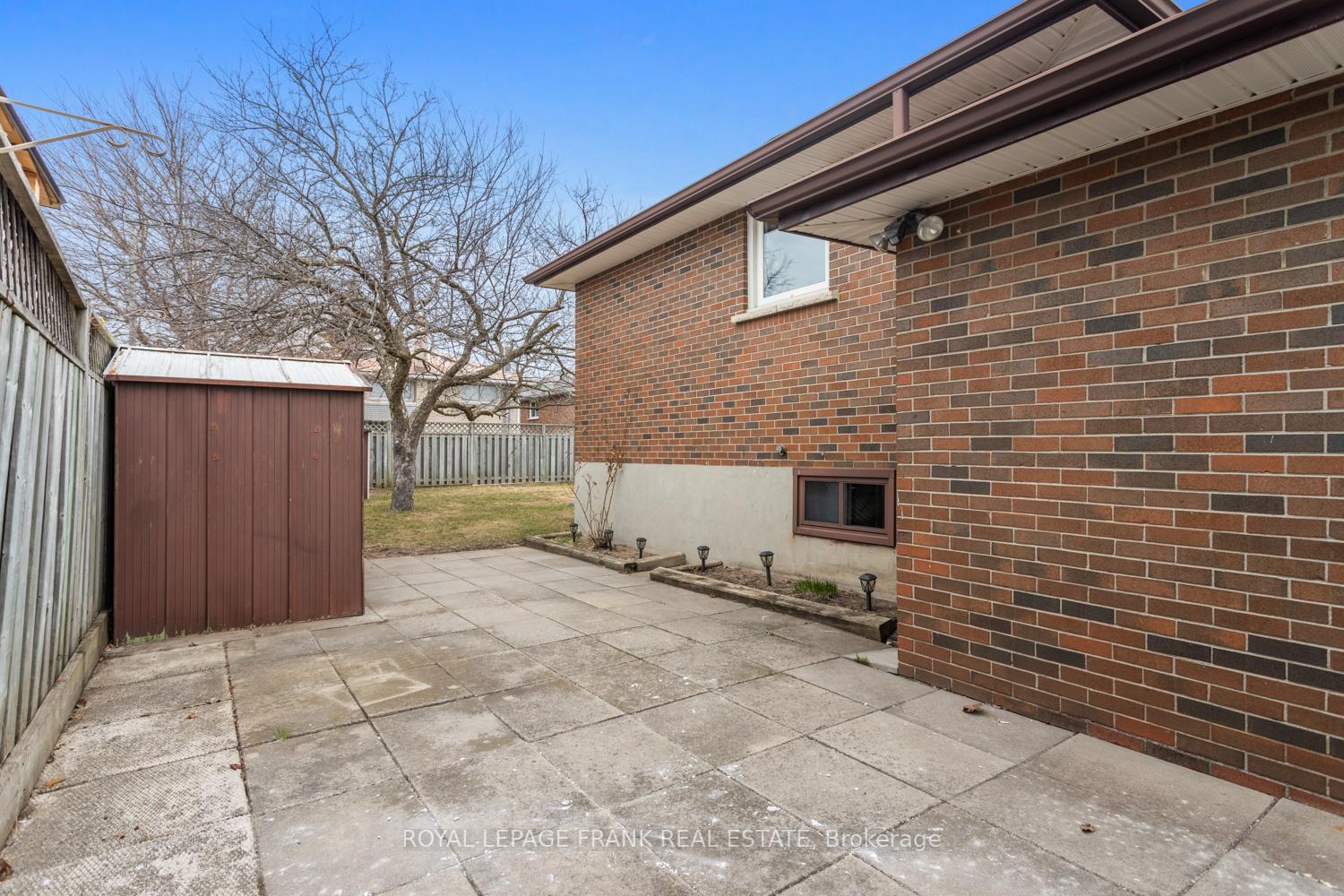 Photo 22 of 64 Seneca Avenue, Oshawa, Samac — HOMEH