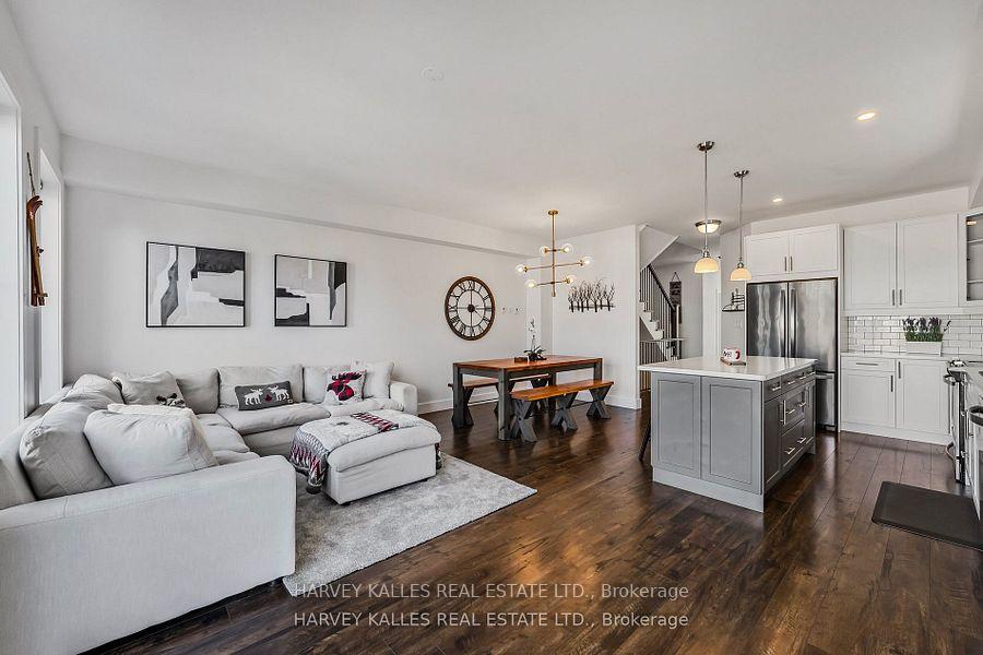 Photo 7 of 203 Yellow Birch Crescent, Blue Mountains — HOMEH