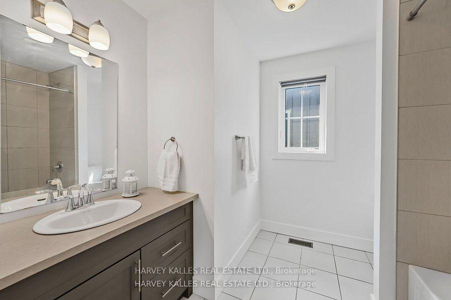 Photo 26 of 203 Yellow Birch Crescent, Blue Mountains — HOMEH