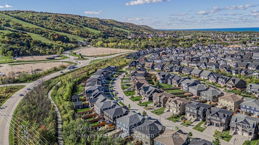 Photo 30 of 203 Yellow Birch Crescent, Blue Mountains — HOMEH