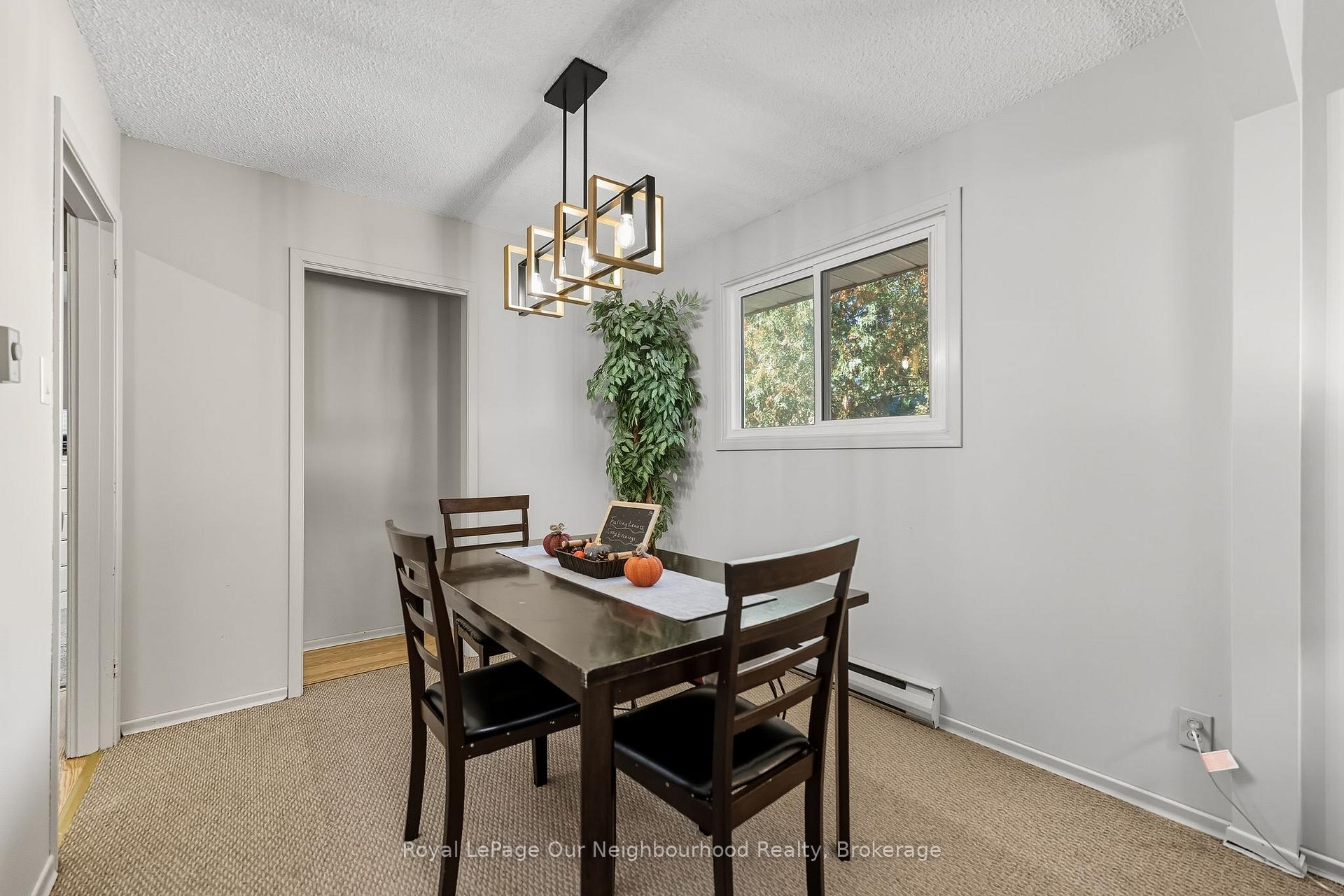 Photo 17 of 877 Western Avenue, Peterborough, Otonabee Ward 1 — HOMEH