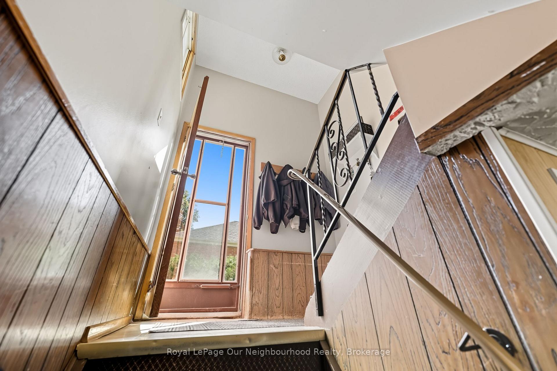Photo 31 of 877 Western Avenue, Peterborough, Otonabee Ward 1 — HOMEH