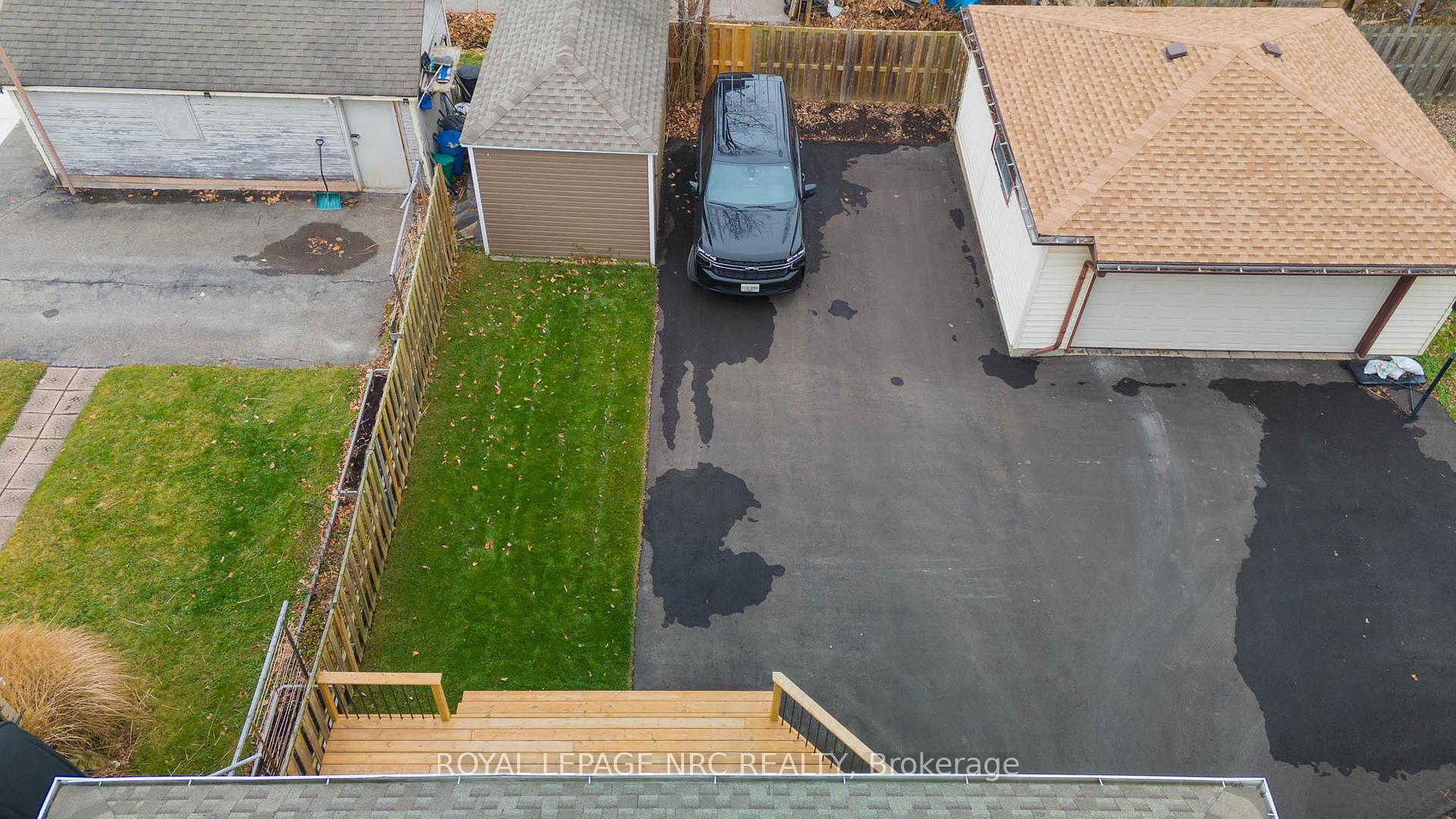 Photo 36 of 57 Oakland Avenue, Welland, Broadway — HOMEH