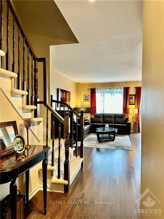 Photo 13 of 1436 Comfrey Crescent, Ottawa, Notting Hill/Summerside — HOMEH