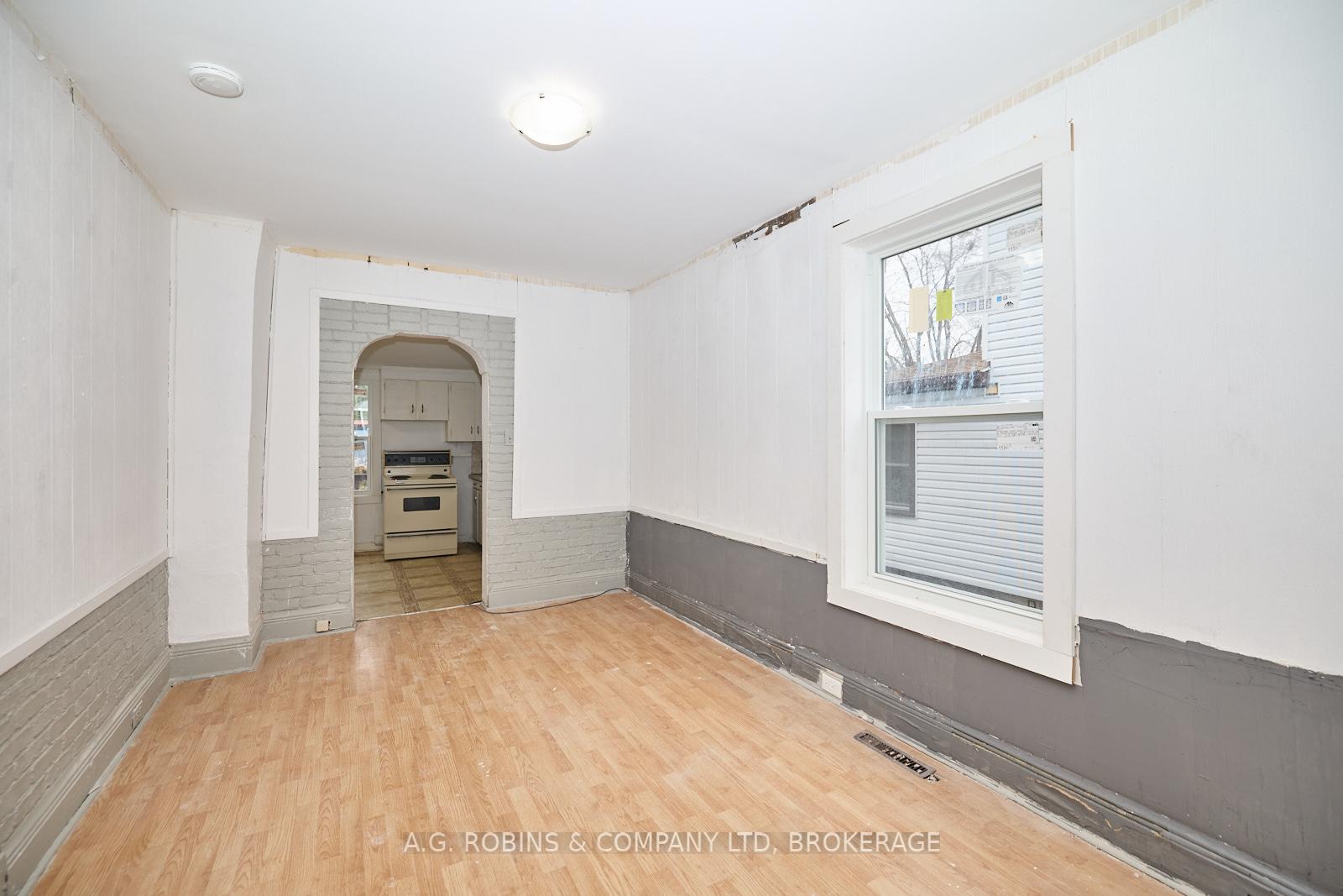 Photo 13 of 31 Wright Street, Welland, Lincoln/Crowland — HOMEH