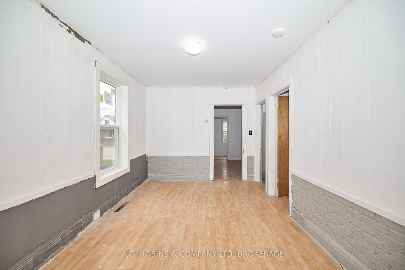 Photo 17 of 31 Wright Street, Welland, Lincoln/Crowland — HOMEH