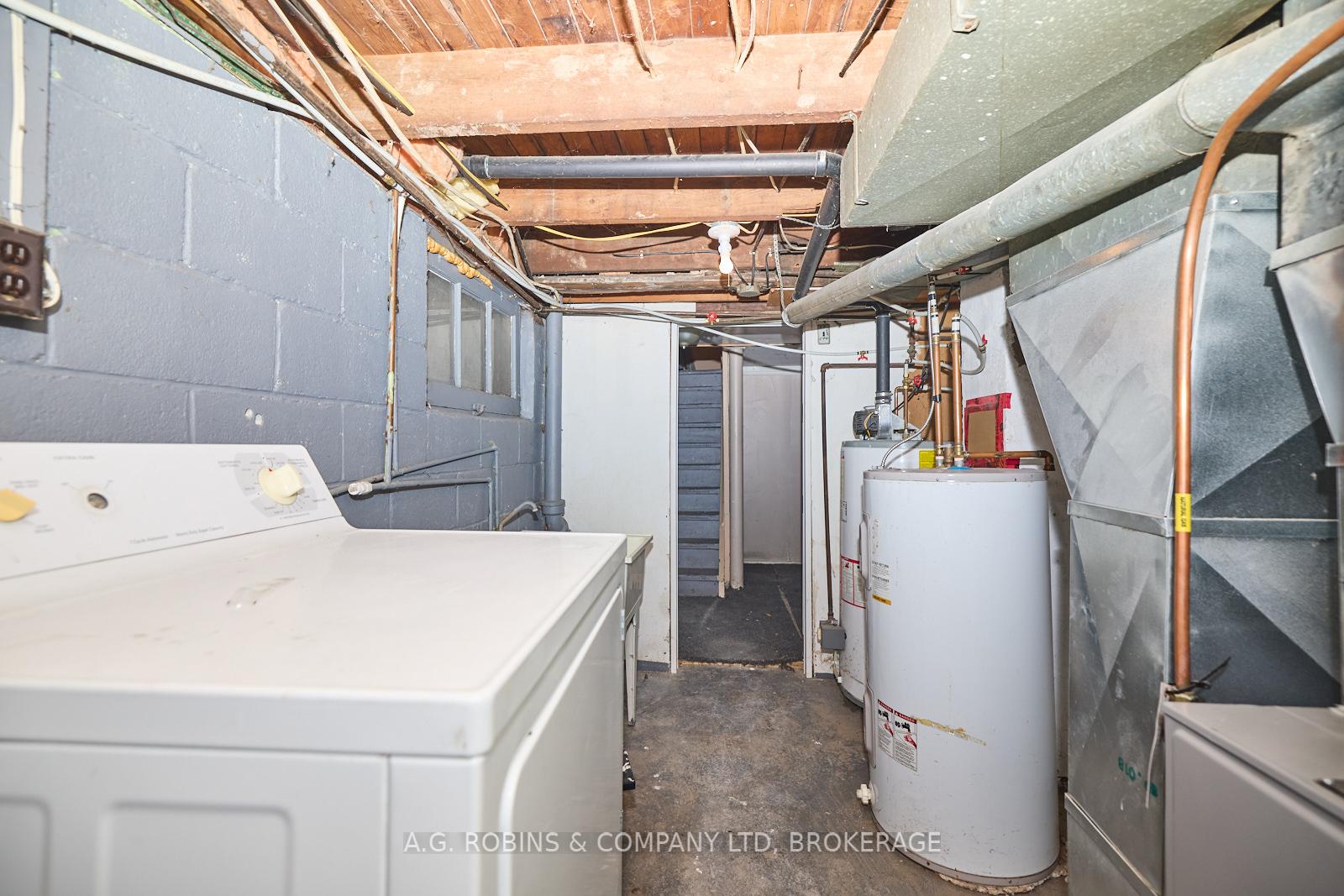 Photo 32 of 31 Wright Street, Welland, Lincoln/Crowland — HOMEH