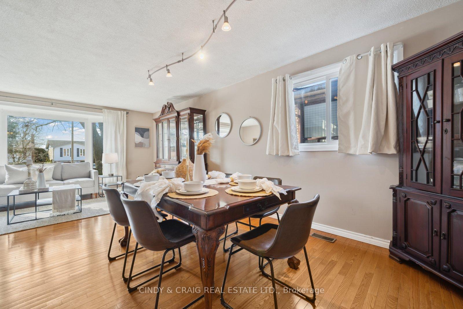 Photo 4 of 501 Labrador Drive, Oshawa, Donevan — HOMEH
