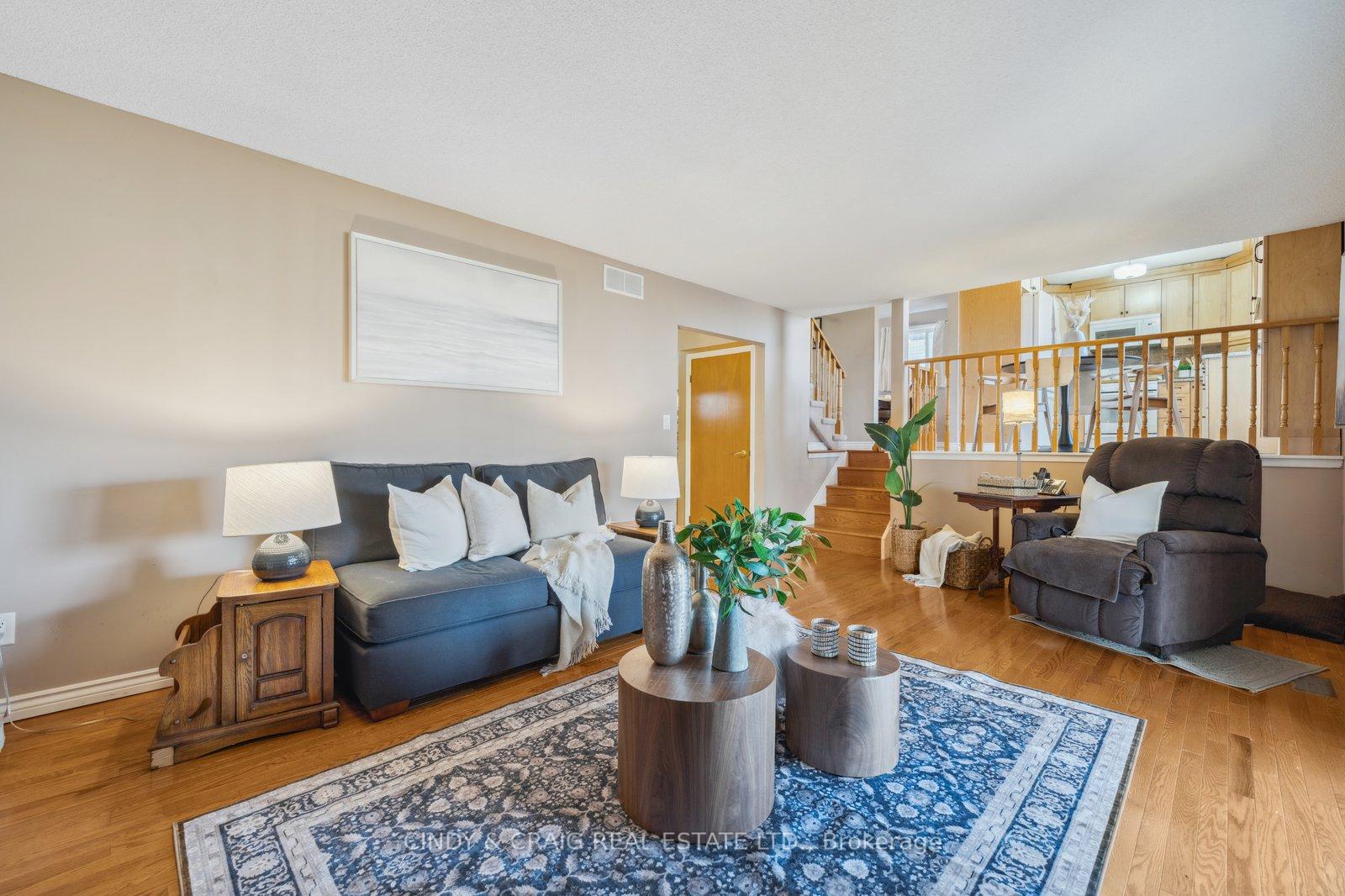 Photo 7 of 501 Labrador Drive, Oshawa, Donevan — HOMEH