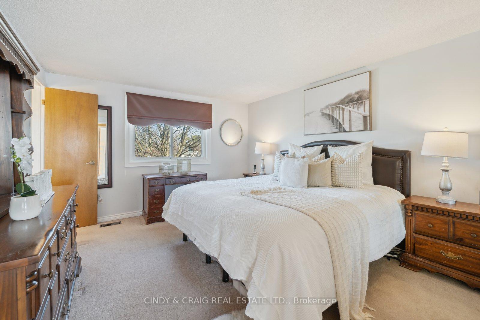 Photo 9 of 501 Labrador Drive, Oshawa, Donevan — HOMEH