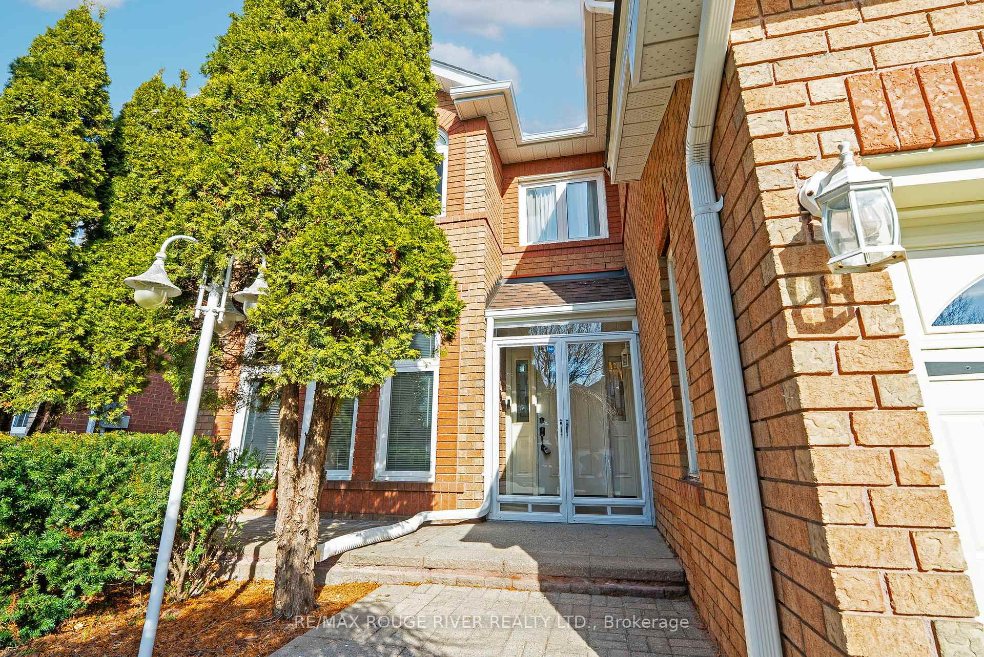 Photo 3 of 23 Dewbourne Place, Whitby, Pringle Creek — HOMEH