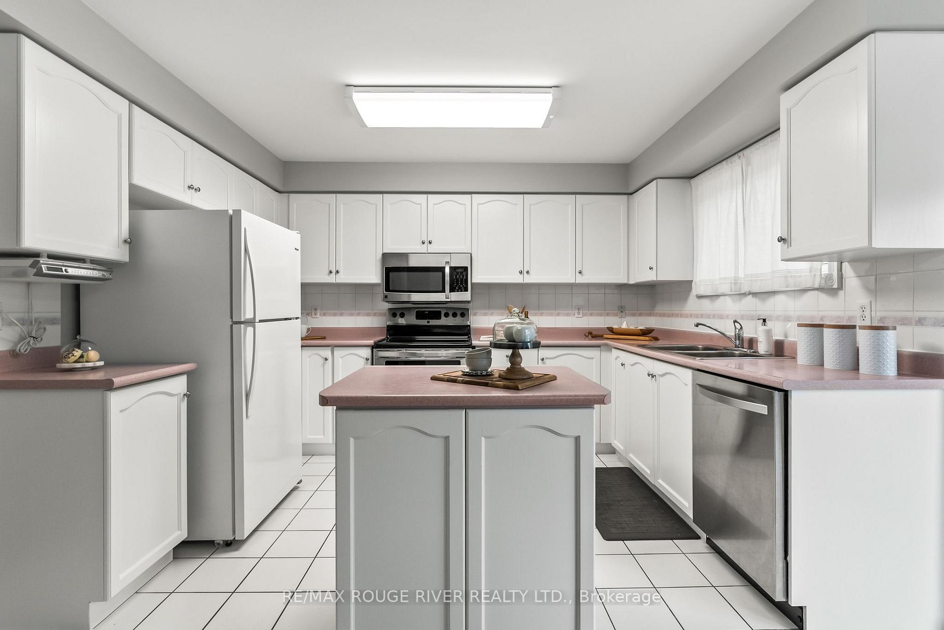Photo 13 of 23 Dewbourne Place, Whitby, Pringle Creek — HOMEH