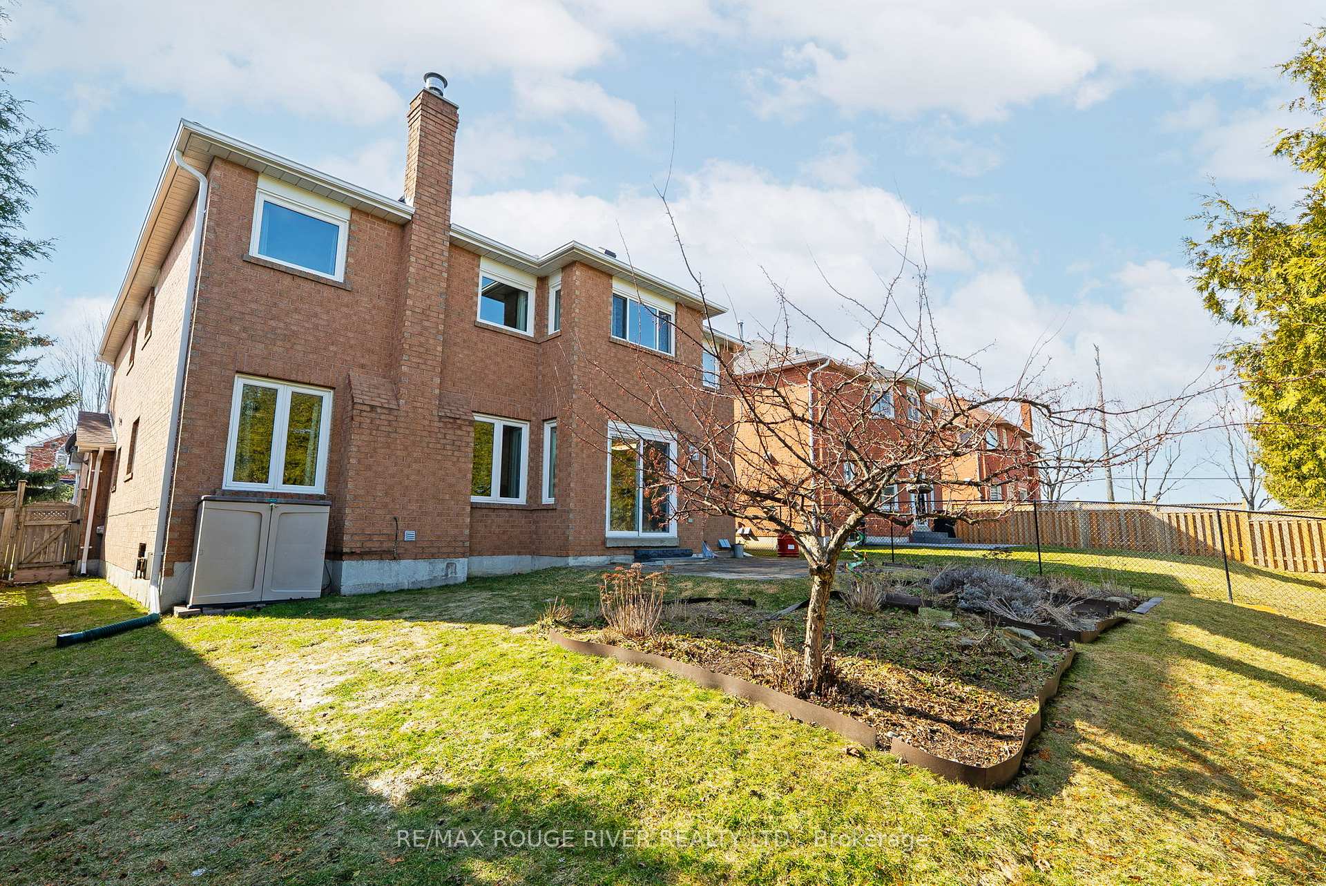 Photo 48 of 23 Dewbourne Place, Whitby, Pringle Creek — HOMEH
