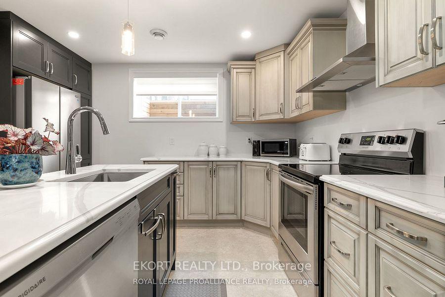 Photo 8 of 31 Raycroft Drive, Belleville, Thurlow Ward — HOMEH