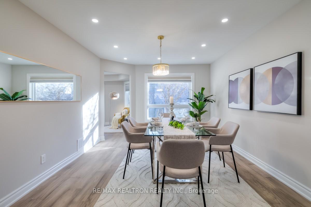 Photo 8 of 33 Flint Crescent, Whitby, Rolling Acres — HOMEH