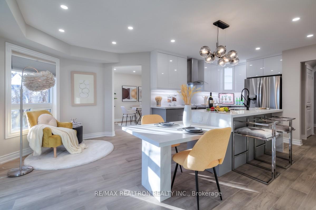 Photo 13 of 33 Flint Crescent, Whitby, Rolling Acres — HOMEH