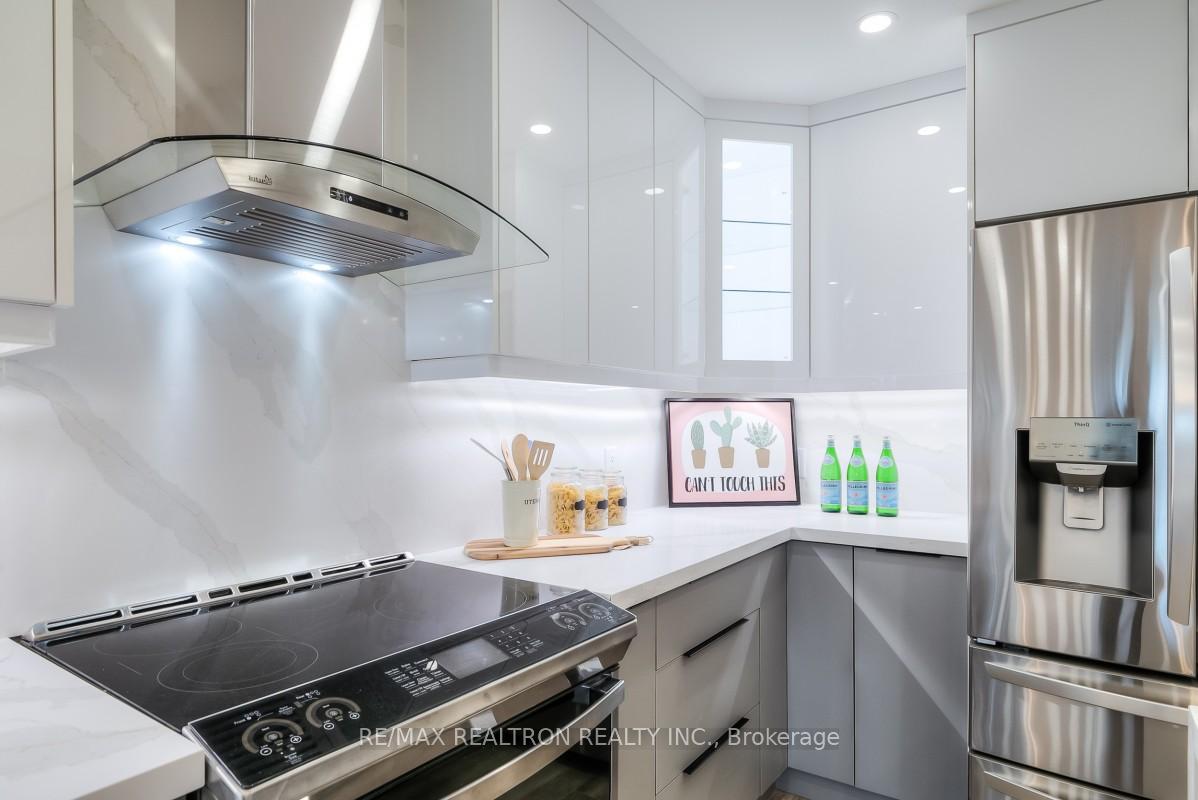 Photo 19 of 33 Flint Crescent, Whitby, Rolling Acres — HOMEH