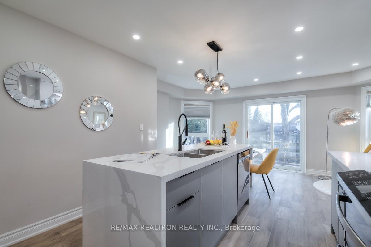Photo 20 of 33 Flint Crescent, Whitby, Rolling Acres — HOMEH