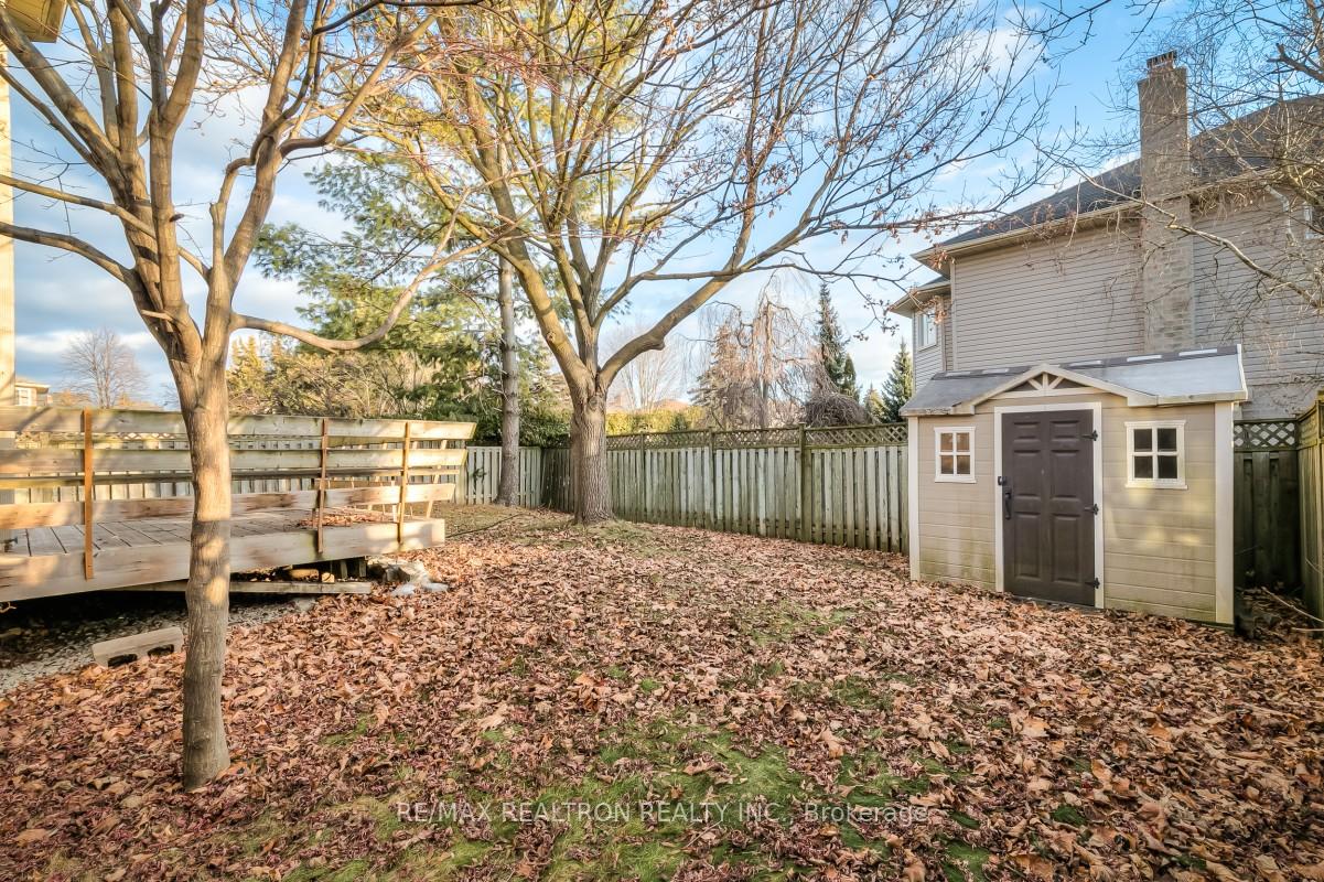Photo 40 of 33 Flint Crescent, Whitby, Rolling Acres — HOMEH
