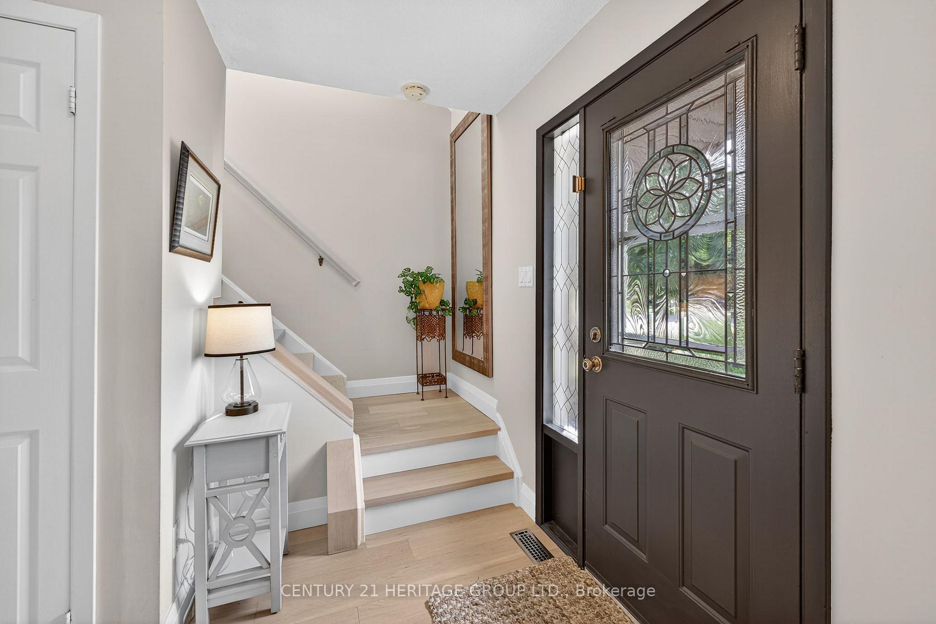 Photo 4 of 57 Stoddart Drive, Aurora, Aurora Highlands — HOMEH