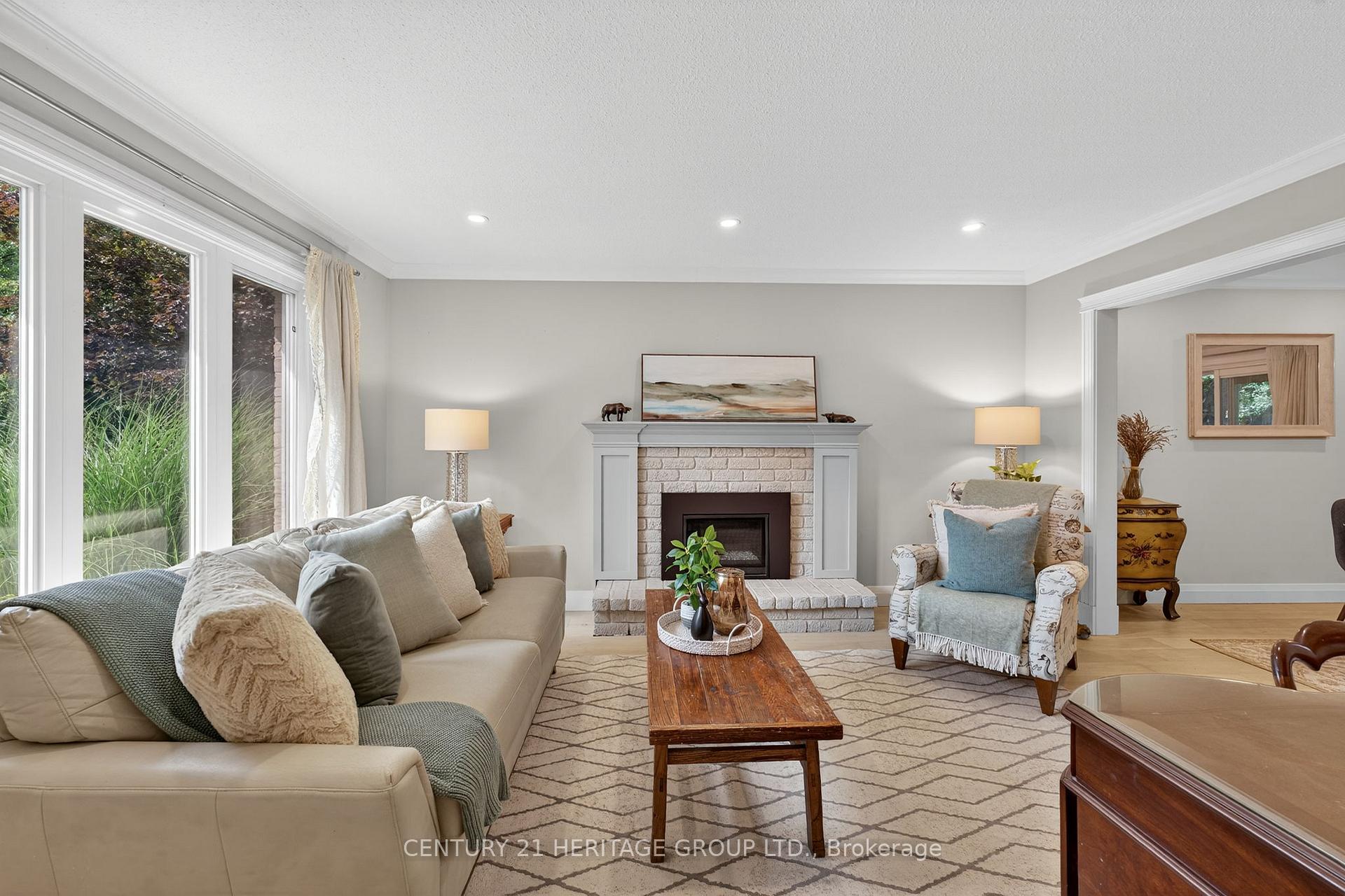 Photo 8 of 57 Stoddart Drive, Aurora, Aurora Highlands — HOMEH