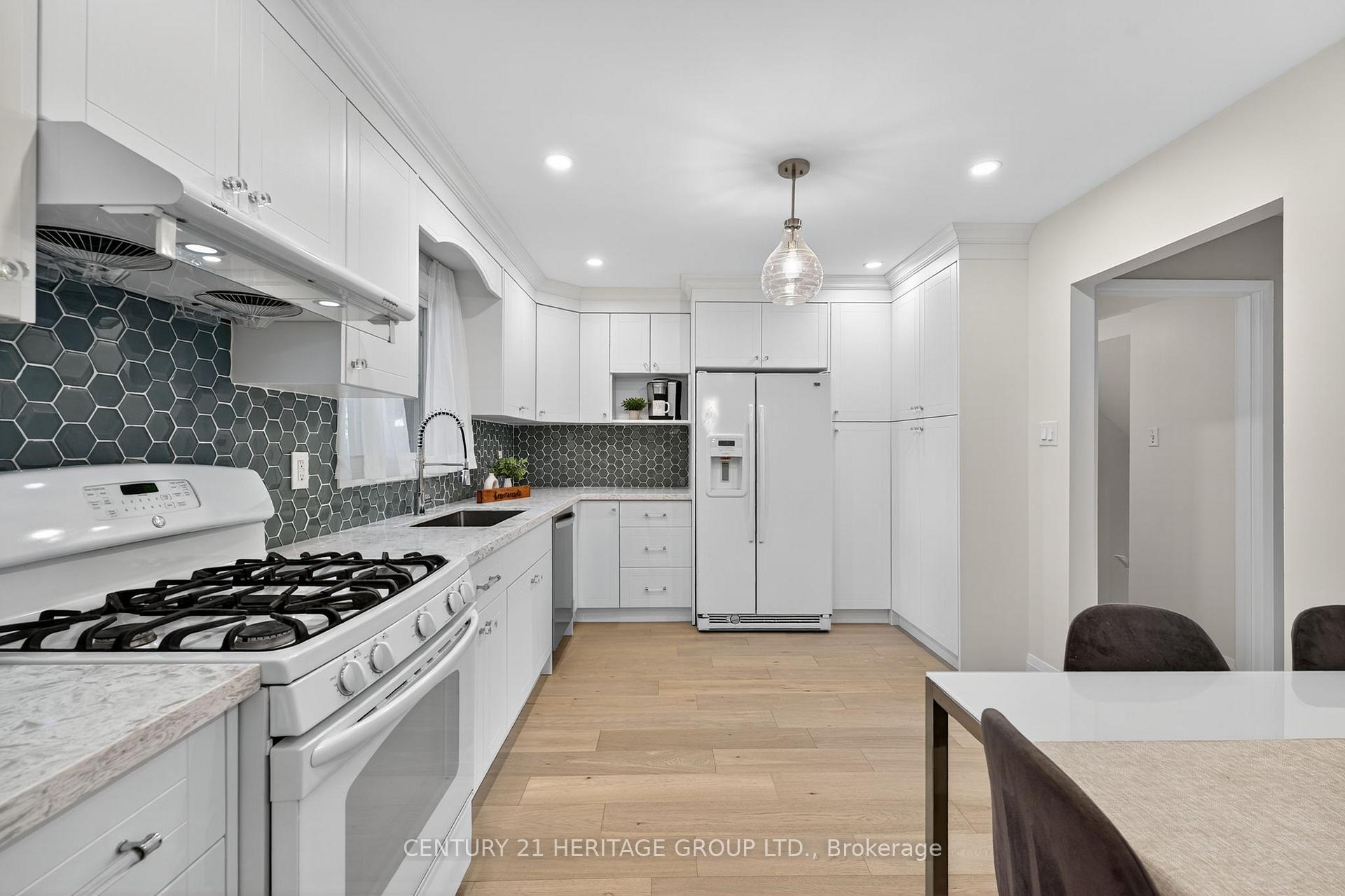 Photo 13 of 57 Stoddart Drive, Aurora, Aurora Highlands — HOMEH
