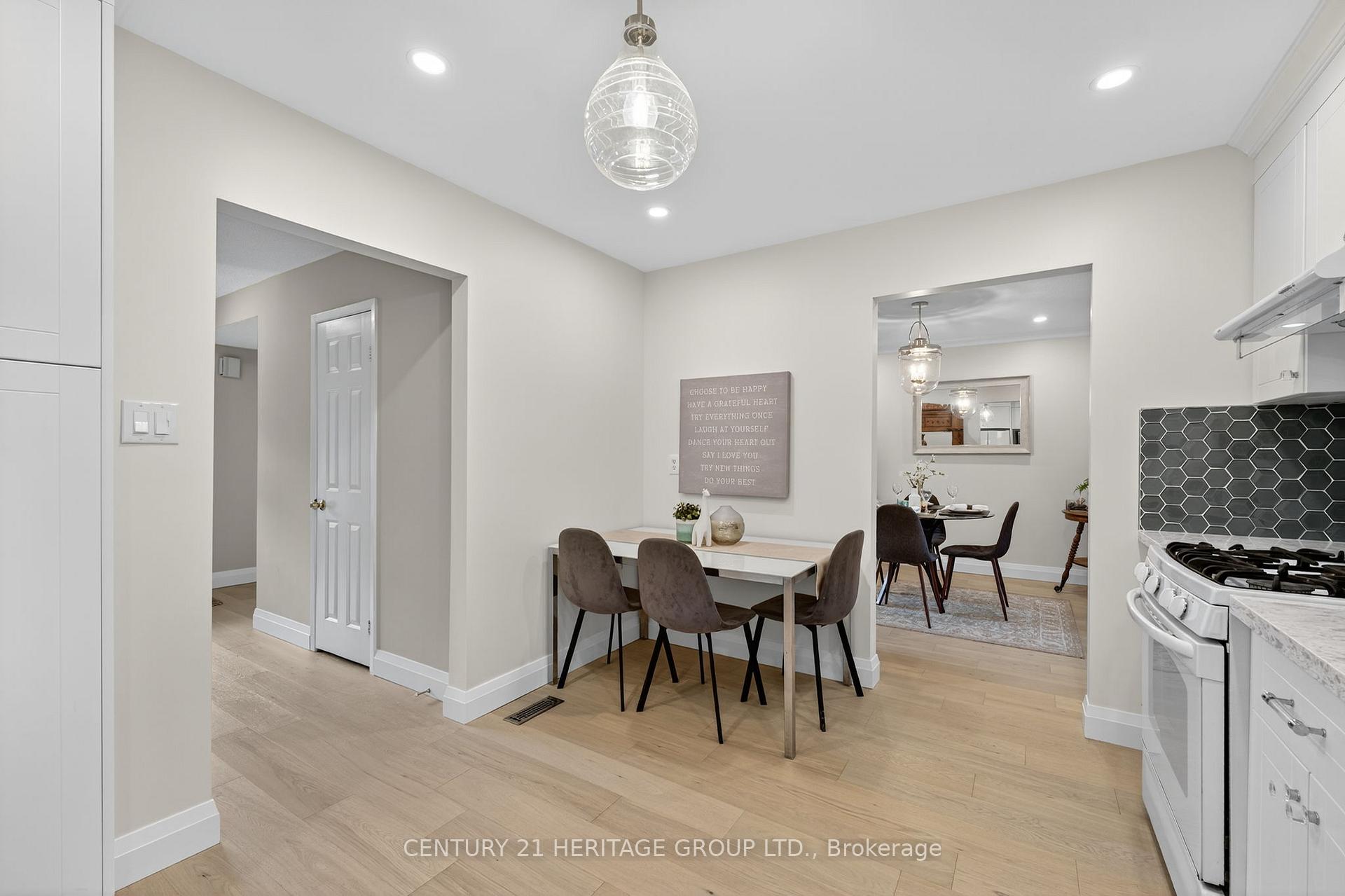 Photo 17 of 57 Stoddart Drive, Aurora, Aurora Highlands — HOMEH