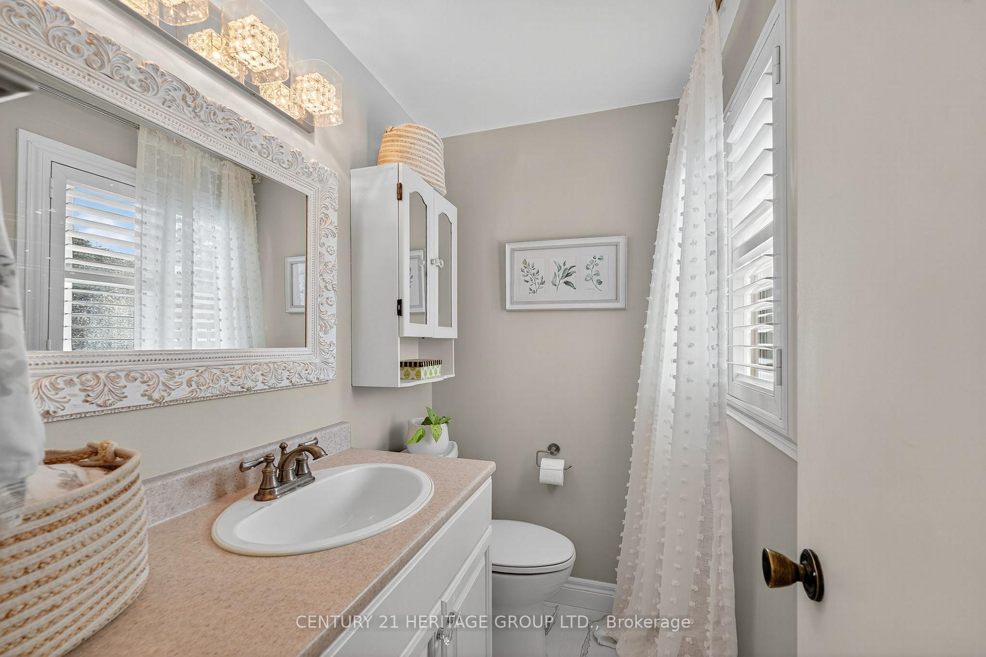 Photo 24 of 57 Stoddart Drive, Aurora, Aurora Highlands — HOMEH