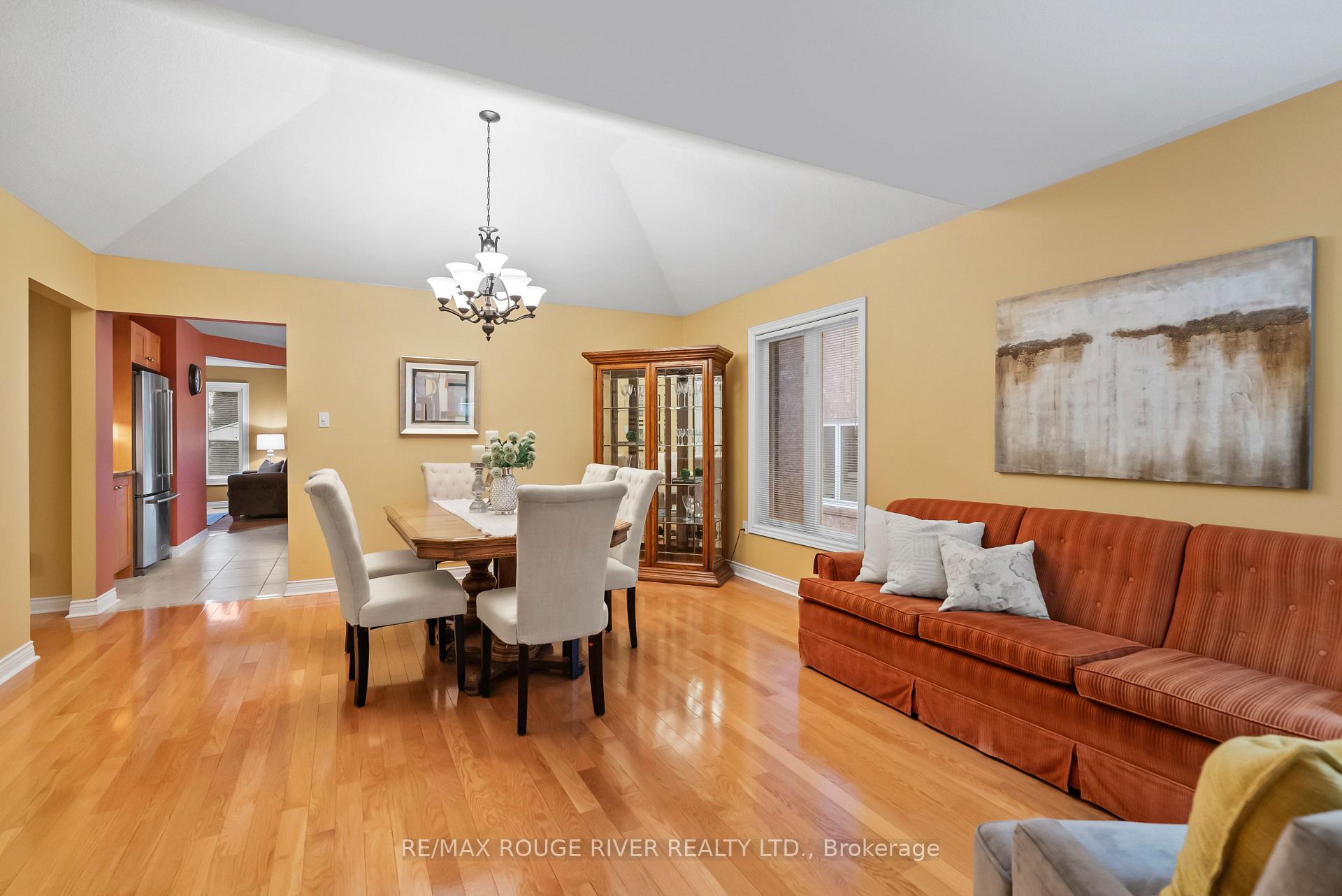 Photo 3 of 103 Sonley Drive, Whitby, Taunton North — HOMEH