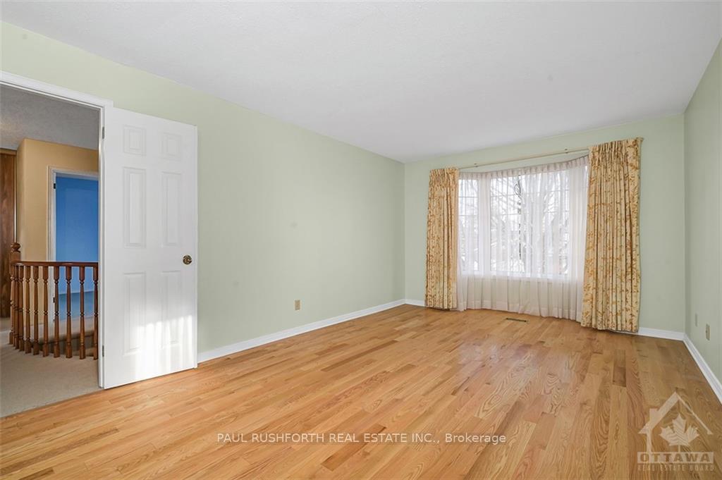 Photo 17 of 372 River Ridge Crescent, Ottawa, Bilberry Creek/Queenswood Heights — HOMEH