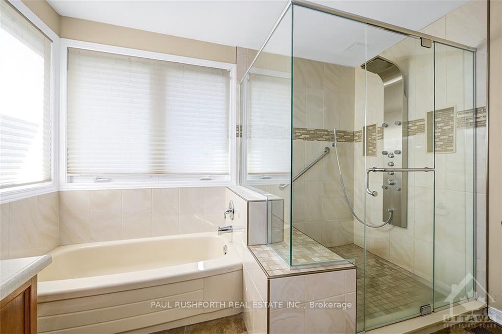 Photo 20 of 372 River Ridge Crescent, Ottawa, Bilberry Creek/Queenswood Heights — HOMEH