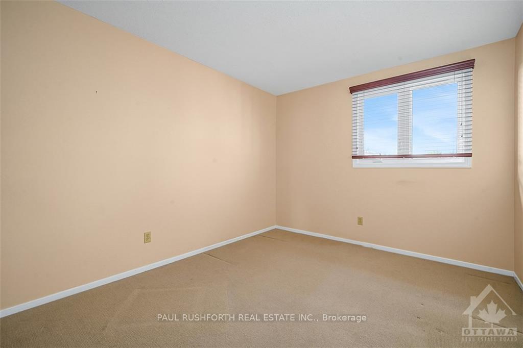 Photo 22 of 372 River Ridge Crescent, Ottawa, Bilberry Creek/Queenswood Heights — HOMEH