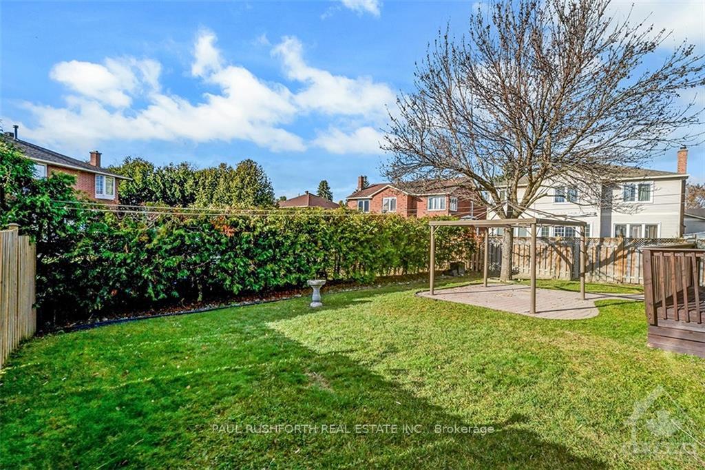 Photo 26 of 372 River Ridge Crescent, Ottawa, Bilberry Creek/Queenswood Heights — HOMEH