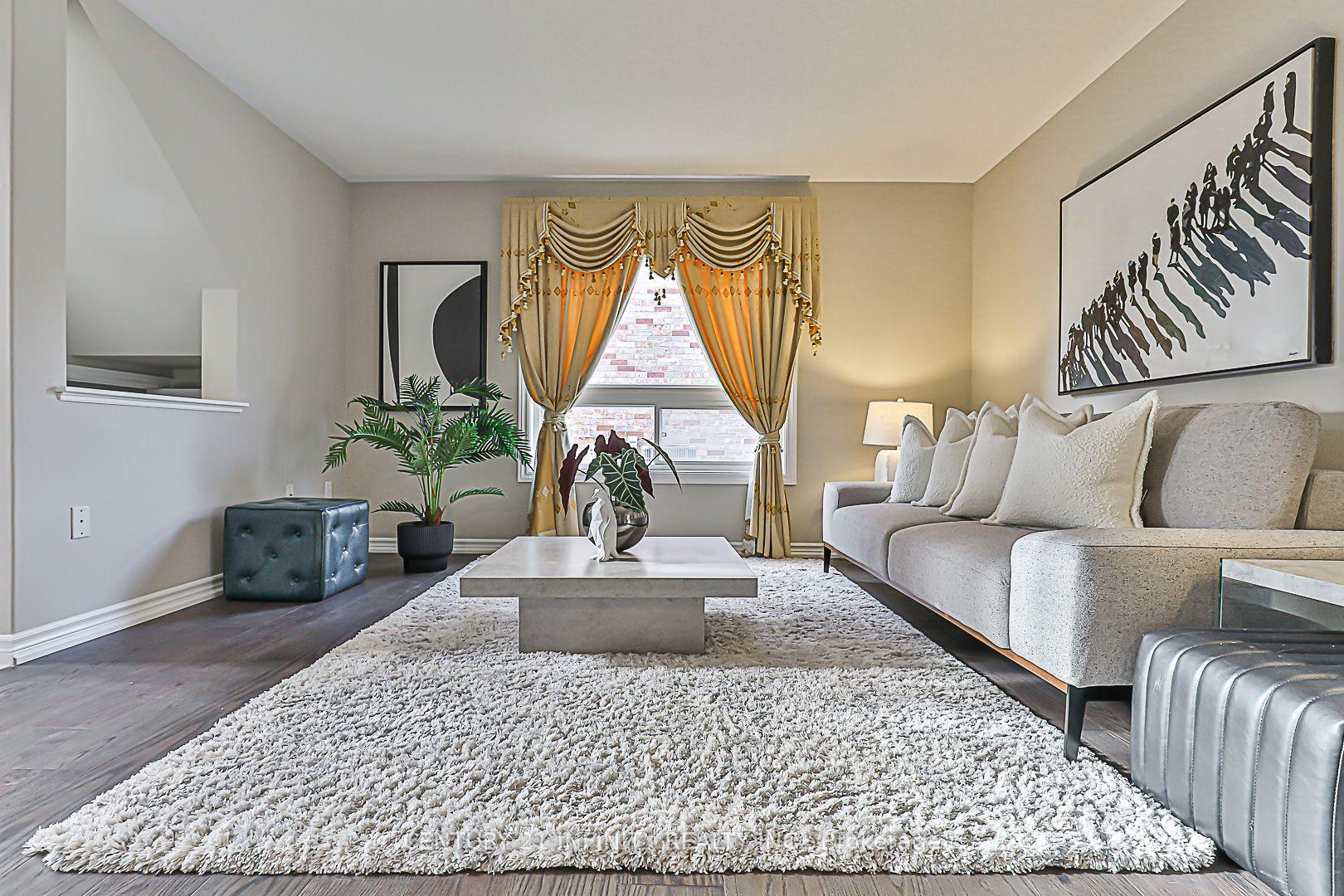 Photo 9 of 968 Greenleaf Circle, Oshawa, Taunton — HOMEH