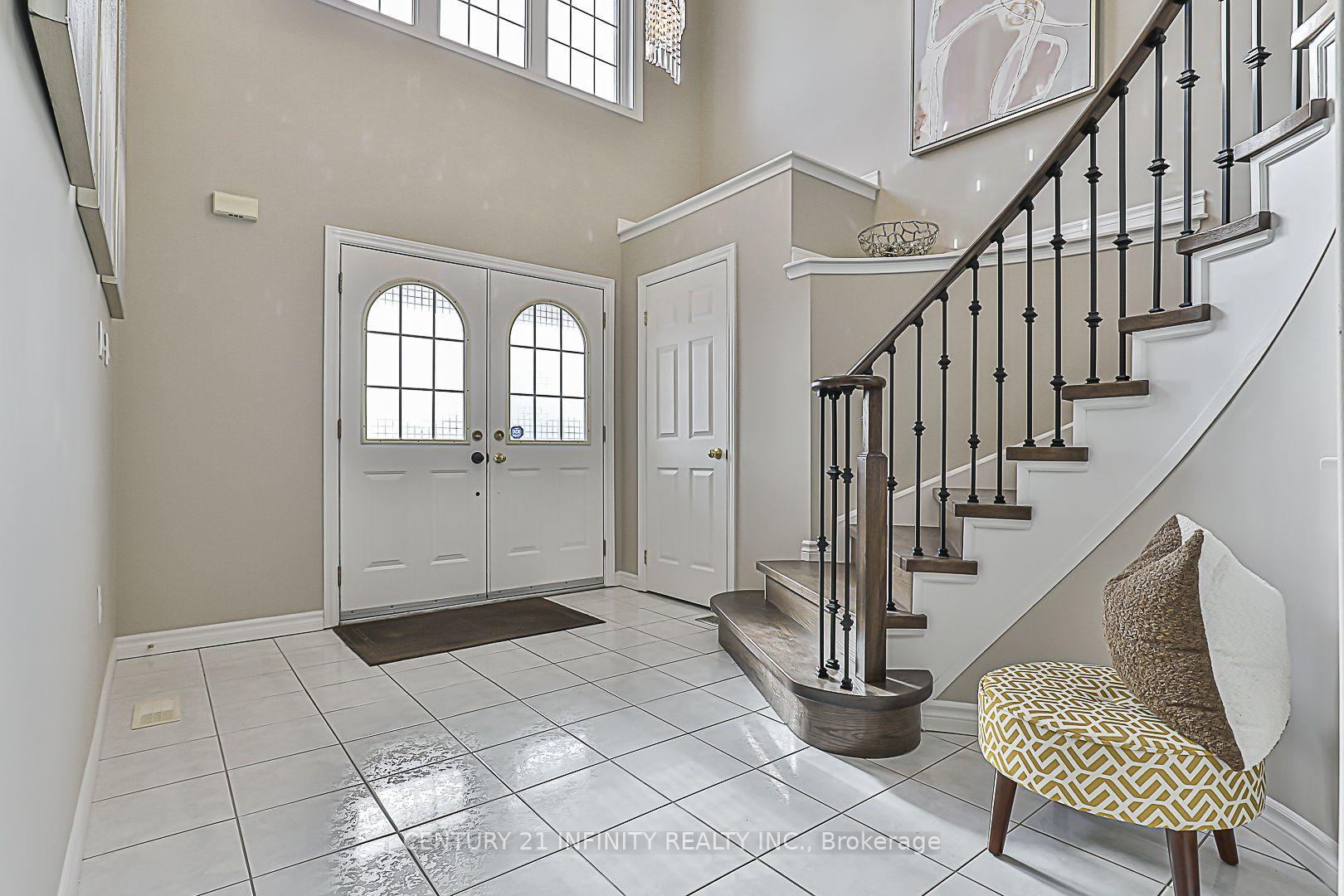 Photo 25 of 968 Greenleaf Circle, Oshawa, Taunton — HOMEH