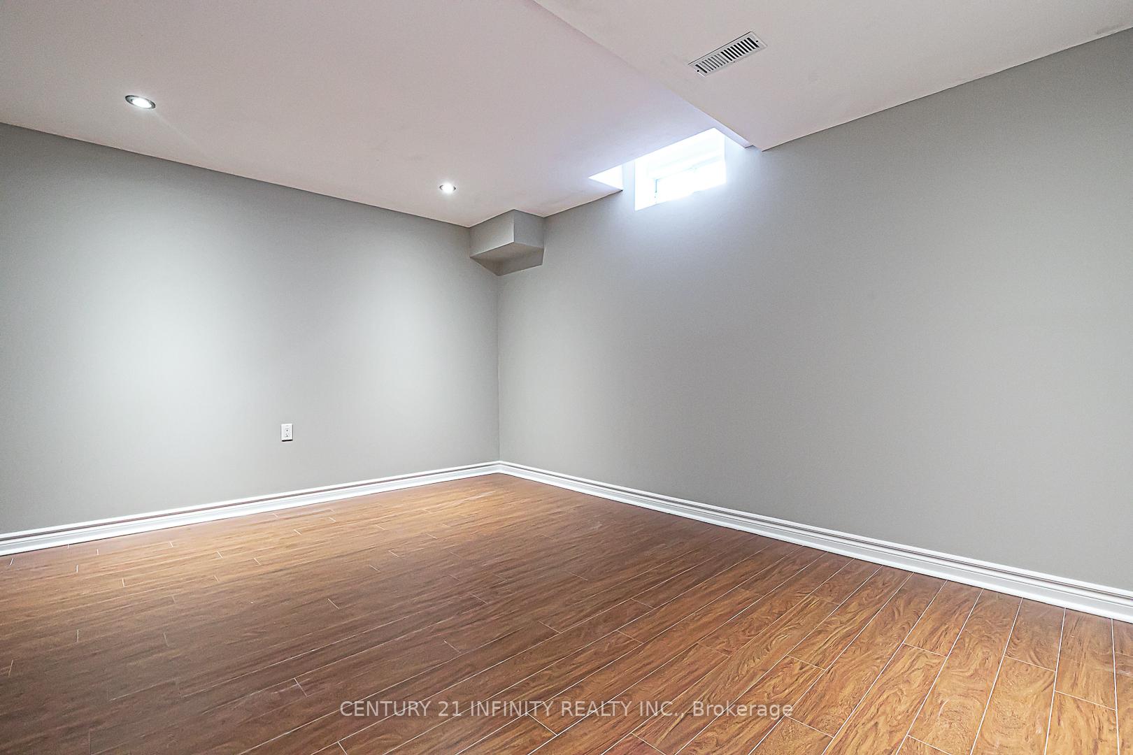 Photo 43 of 968 Greenleaf Circle, Oshawa, Taunton — HOMEH