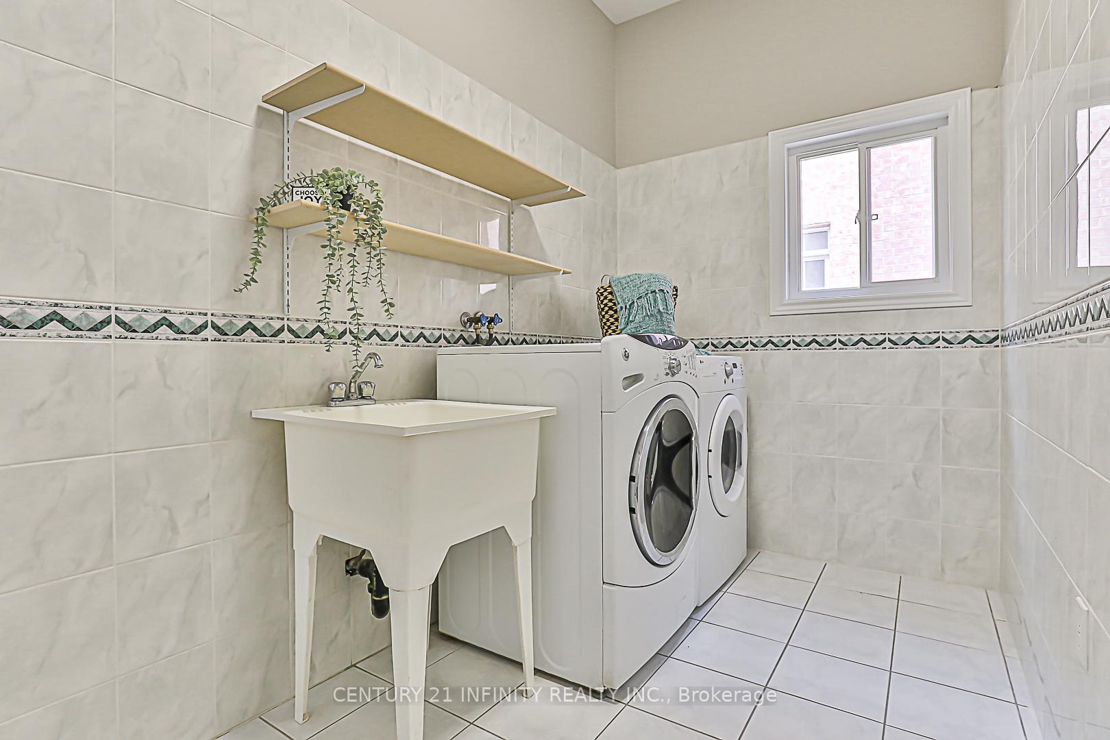 Photo 45 of 968 Greenleaf Circle, Oshawa, Taunton — HOMEH