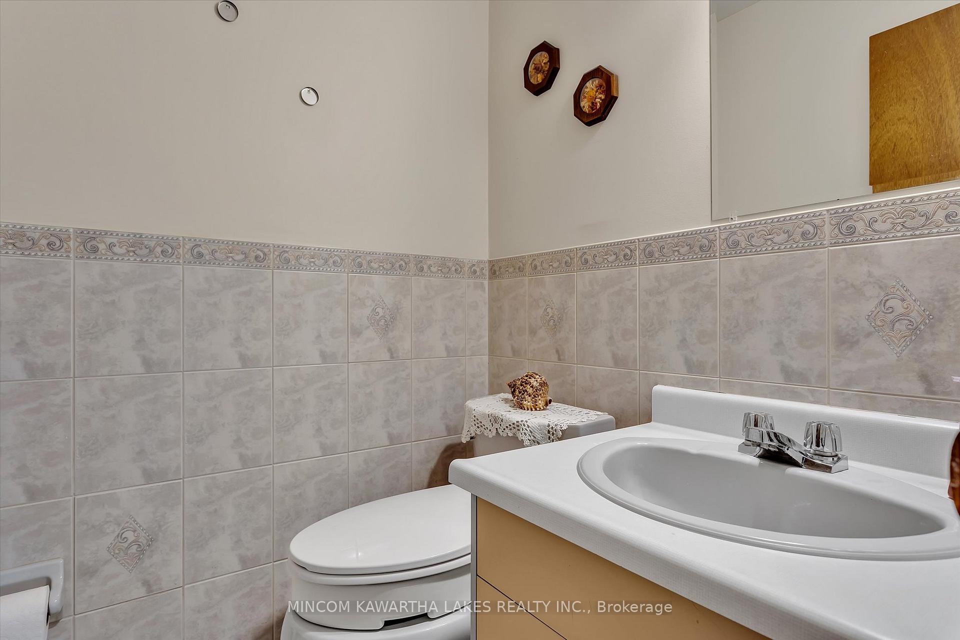 Photo 21 of 1914 Parkwood Circle, Peterborough, Monaghan Ward 2 — HOMEH